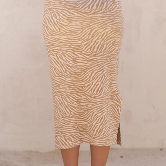 Jade By Jane Full Size Zebra Print Side Slit Midi Skirt Plus Size - Picture 4 of 10